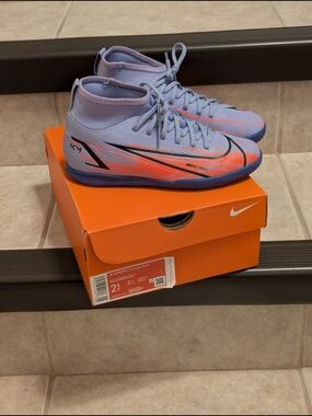 Nike Youth Indoor Soccer Shoes - Lavender & Coral Accents